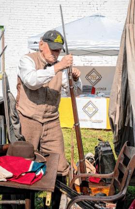 Kim LeSoine mounting a bayonet.