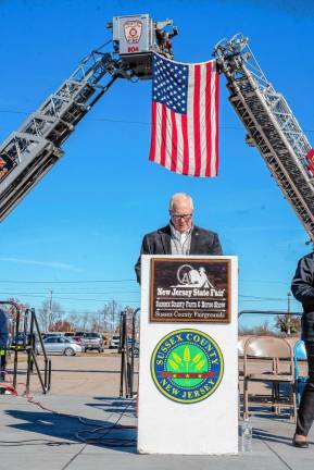 <b>VP3 Sussex County Clerk Jeffrey Parrott is master of ceremonies for the event.</b>