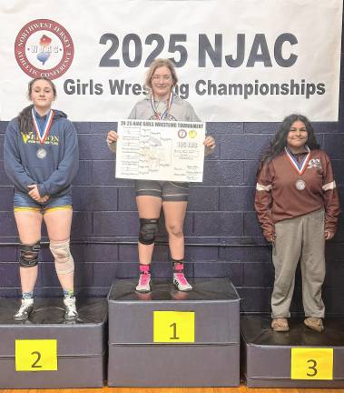 <b>Rowan Waite places second in the 187-pound weight class.</b>