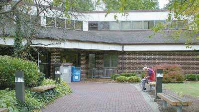 Dorothy Henry Library in Vernon (Chris Wyman/Dorothy Henry Library)