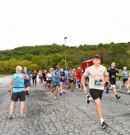 <b>WK2 About 75 people took part in the annual 5K Family Run/Walk on Saturday, Sept. 28 at Woodbourne Veterans Memorial Park in Wantage. (Photos by Maria Kovic)</b>