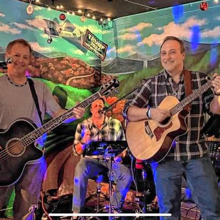 <b>The Jukebox Trio will perform Friday night at Brick &amp; Brew in Franklin. (Photo courtesy of the Jukebox Trio)</b>