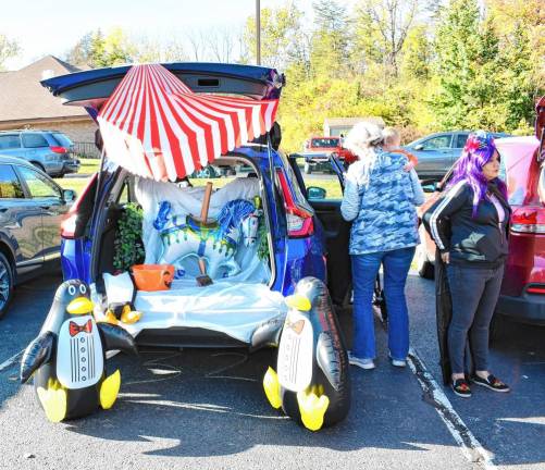 Photos: Helping Hands’ Trunk or Treat