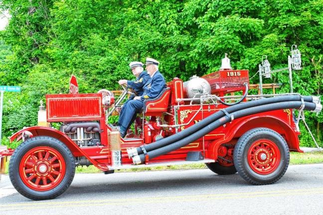 The Memorial Day Parade in Franklin. (Photo by Maria Kovic)