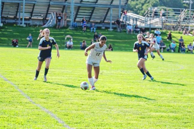 <b>Newton's Sahara Pereira controls the ball. She scored her team’s only goal against Vernon.</b>