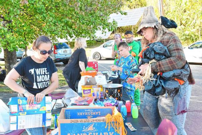 Photos: Helping Hands’ Trunk or Treat