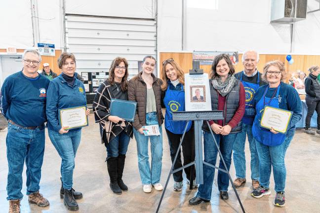 <b>Representatives of the Rotary Clubs of Branchville, Newton and Wallkill Valley receive the inaugural Dawn Hall ‘I Can Do It’ Award in recognition of their support of the Chili Open Golf Classic. (Photo provided)</b>