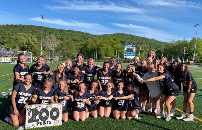Girls lacrosse team ties for 2nd place
