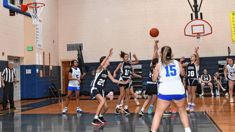 MST1 The Vernon and Kittatinny girls play in a semfinal game Feb. 6 at Hardyston Township Middle School. (Photos by Maria Kovic)