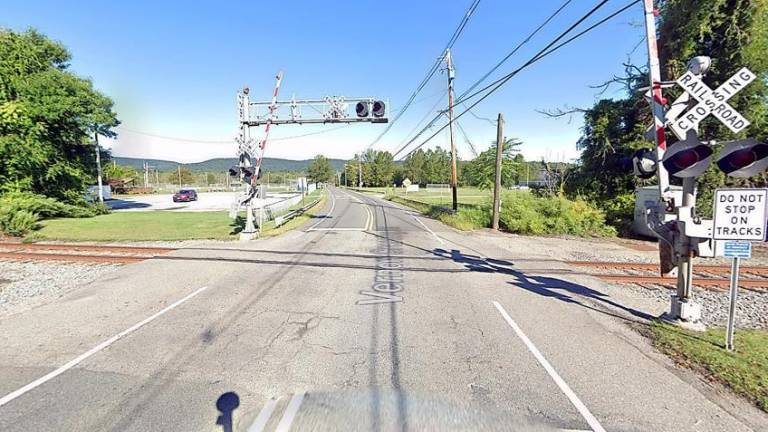 Vernon Crossing Road to close for 5 days